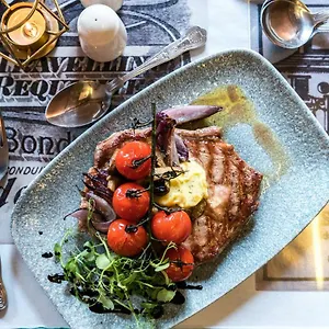 3* Hotel The Mews